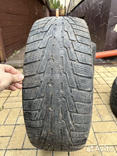 Nokian Tyres Hakkapeliitta SUV 265/60 R18