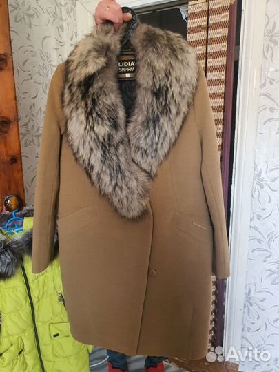 Пальто зимнее с натуральным мехом