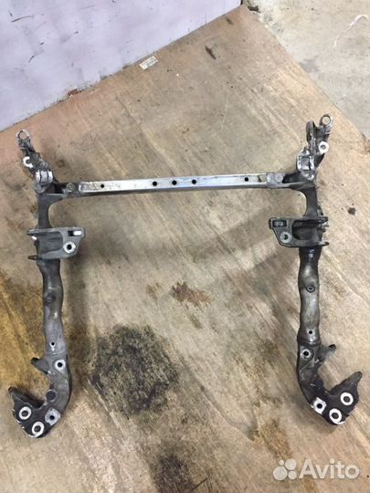 Подрамник передний Audi Q5 8R 3.0D CCW 2008-2017