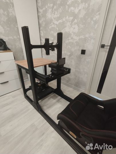 Кокпит для симрейсинга