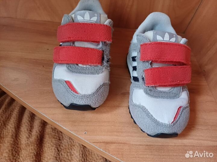 Кроссовки детские adidas