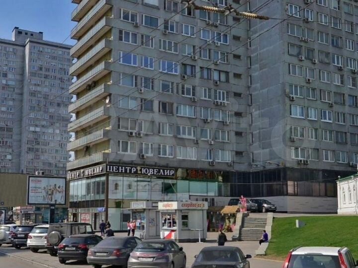 Сдам торговое помещение, 219.7 м²