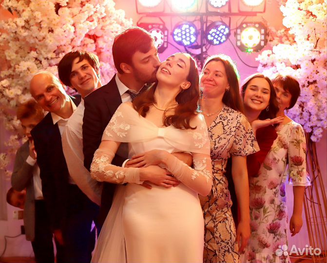 Ведущая (не тамада) и диджей на свадьбу, юбилей