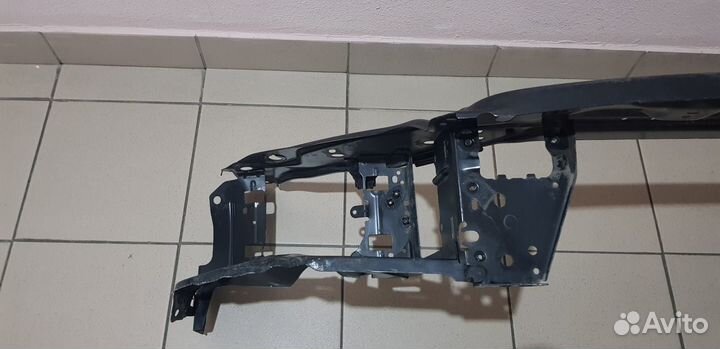 Передняя панель (телевизор) Volvo S80 II 2006-2016