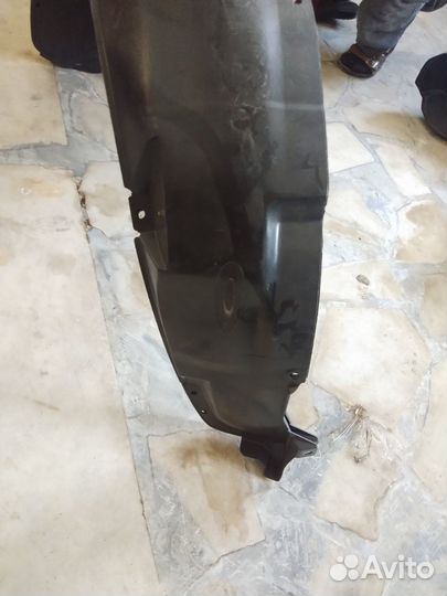 Подкрылок передний левый Chevrolet Aveo Т250