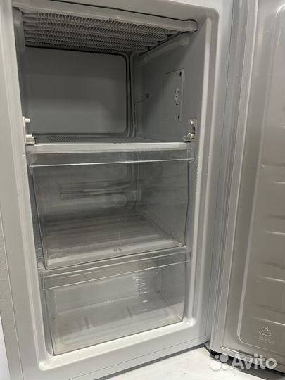 Морозильная камера FV-78D4ADF