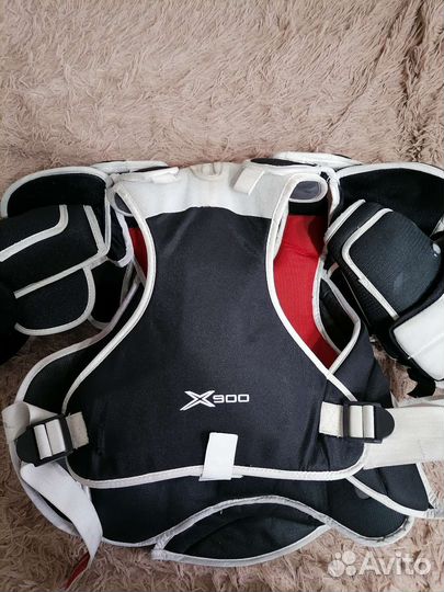 Вратарский нагрудник bauer x900
