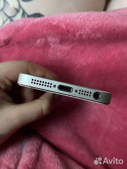 iPhone 5S, 64 ГБ