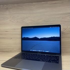 Macbook Pro 13 2017 touch bar 8/256Gb Space Gray