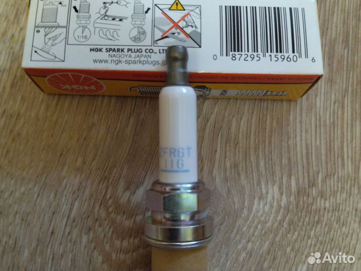 Свеча зажигания 5960 zfr6t 11g ngk