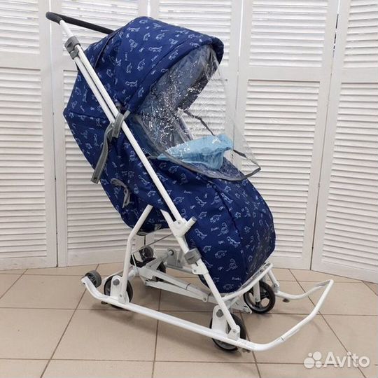 Новые санки теплые