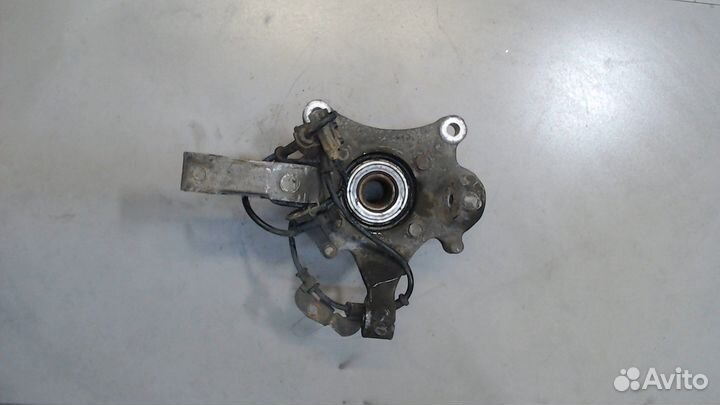 Ступица (кулак, цапфа) Chrysler Town-Country, 2001