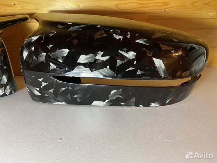 Карбоновые накладки зеркал BMW G30 М стиль