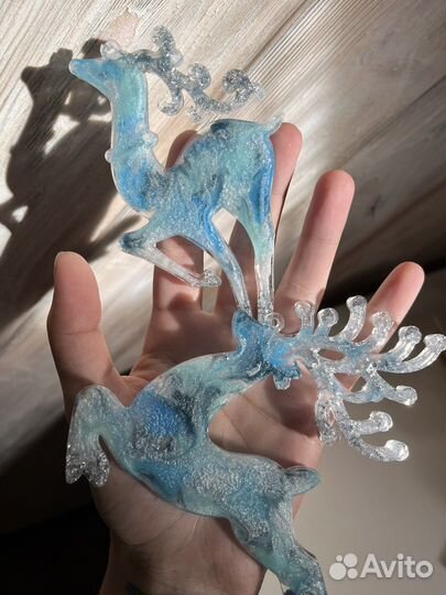 Новогодние ёлочные игрушки из эпоксидной смолы