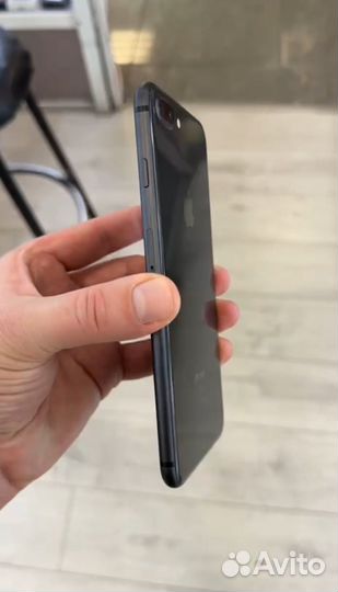 iPhone 8 Plus, 256 ГБ