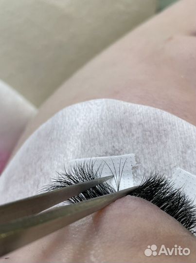 Обучение наращиванию ресниц