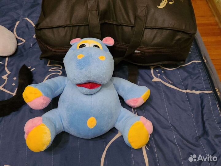 Мягкая игрушка бегемот