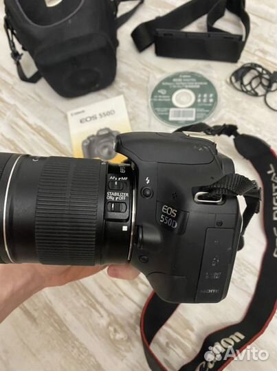 Зеркальный фотоаппарат canon550d