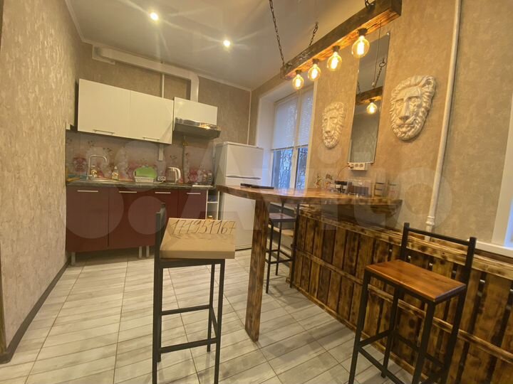 2-к. квартира, 44 м², 1/3 эт.