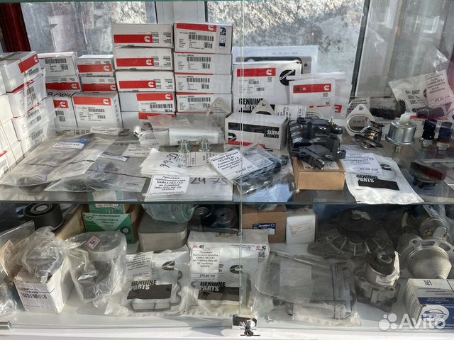 Продаю запчасти на cummins 2,8