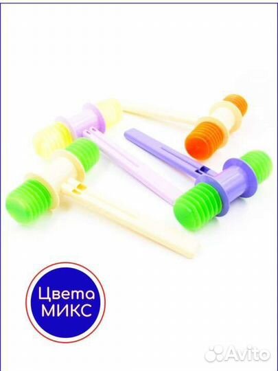 Детская игрушка молоточек