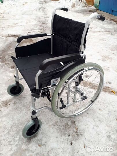 Инвалидная коляска новая