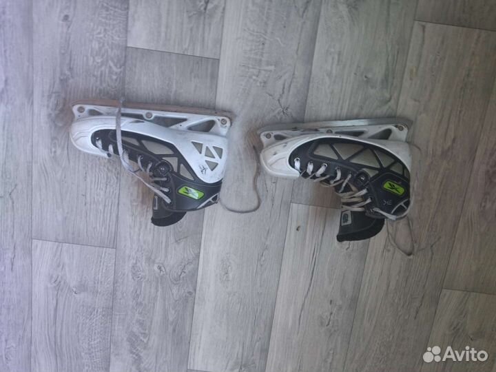 Вратарские коньки 10, Нагрудник Бауэр 1 S, Шорты