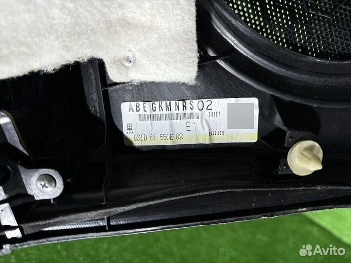 Обшивка боковой двери задняя левая Mazda 6