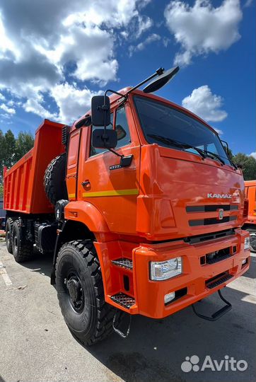 Водитель вездехода камаз