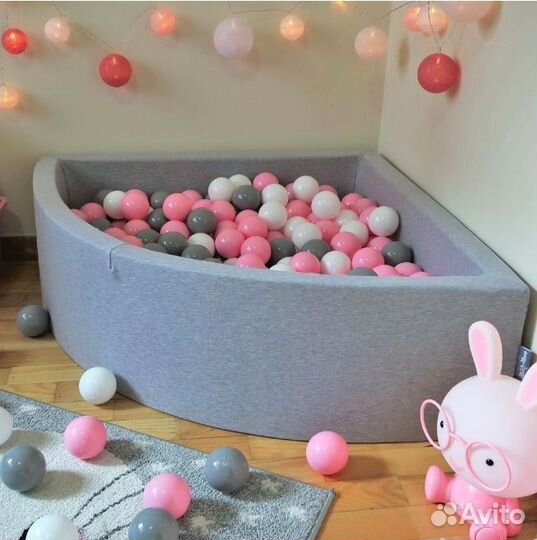 Набор шариков для бассейнов в трех цветах