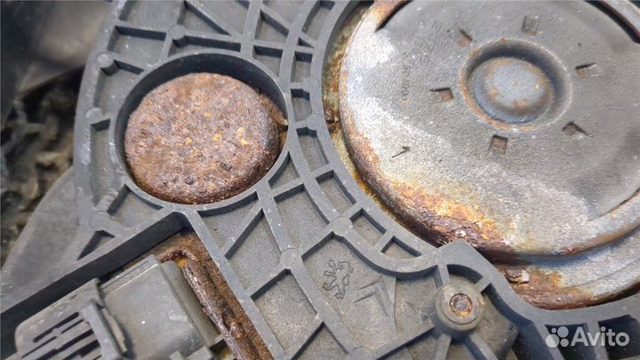 Вентилятор радиатора Peugeot 407, 2010