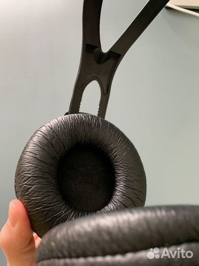 Наушники полноразмерные Philips SHP1900