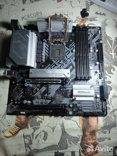 Материнская плата с установленным m2 ssd