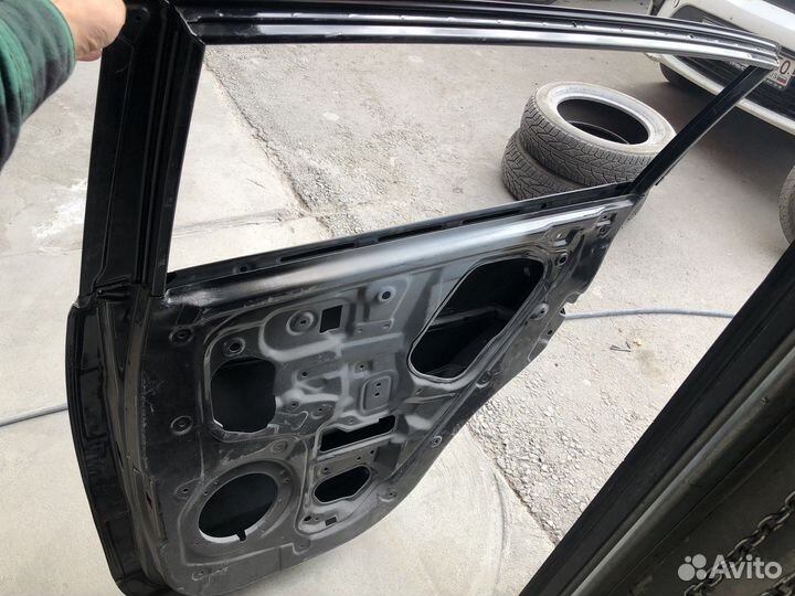 Дверь задняя правая kia sportage 4
