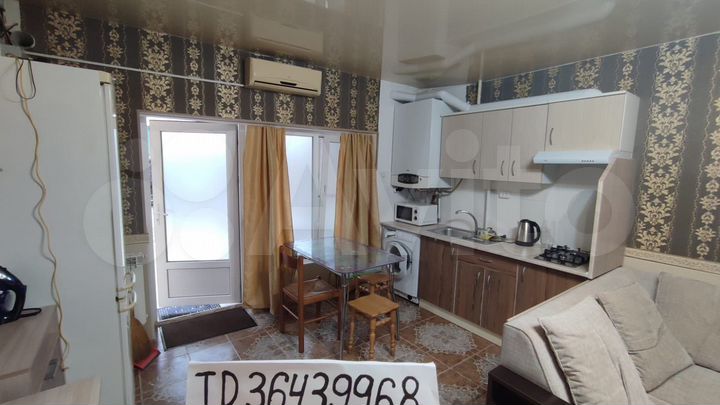 2-к. квартира, 35 м², 1/3 эт.