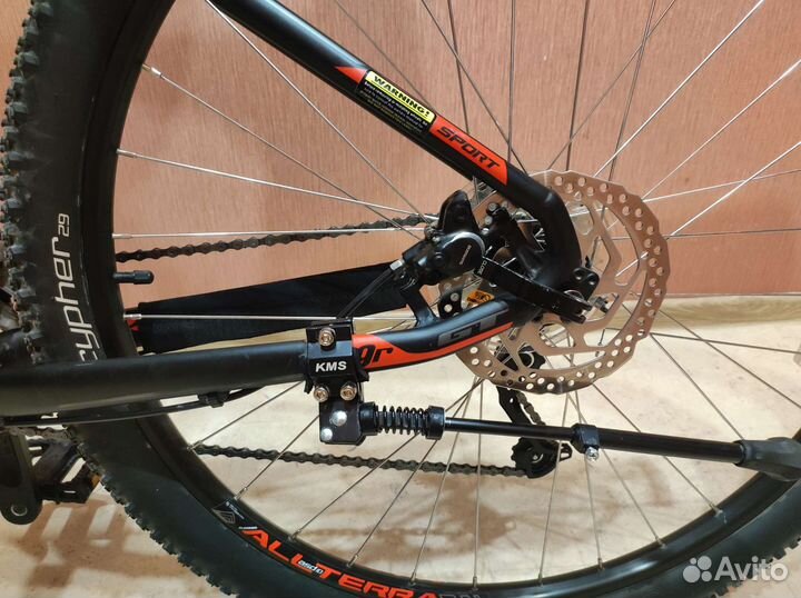 Велосипед GT avalanche sport 9R 2018 29 L