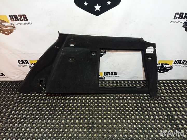 Обшивка багажника правая R Mercedes-Benz M-class