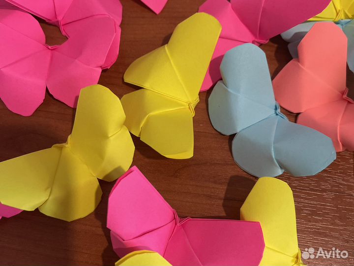 Бумажные бабочки, декор,бумажный наполнитель