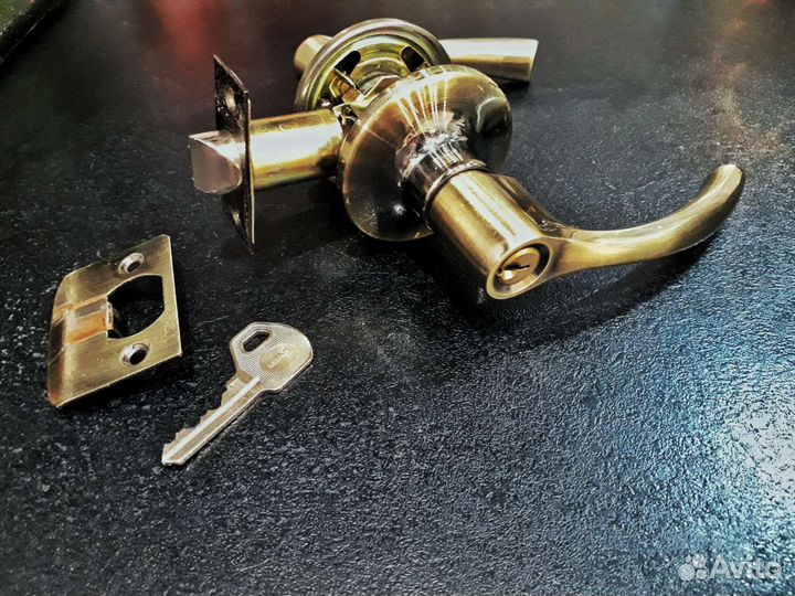 Ручка с защелкой Нора-М