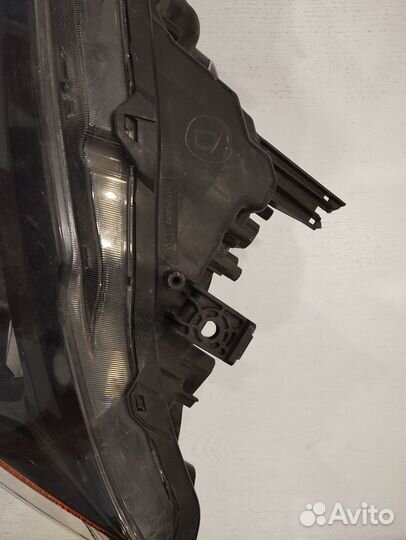 Фара передняя левая Nissan Rogue рестайлинг Т32