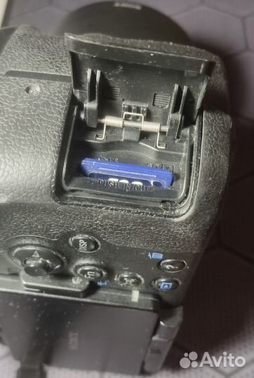 Фотокамеру Sony A77 на запчасти