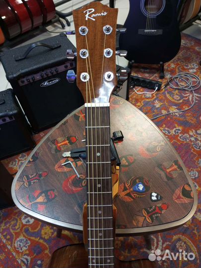 Акустическая гитара рамис новая