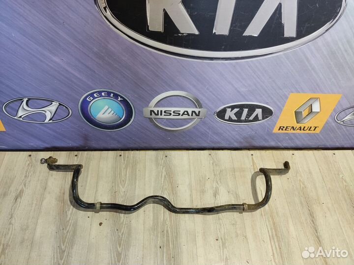 Стабилизатор перед спу Nissan juke F15