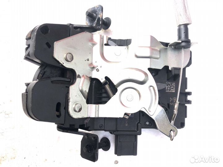 Замок крышки багажника Jaguar xe 2015 год