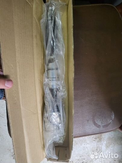 Рулевой вал Тойота Ленд Крузер 200 2013 года