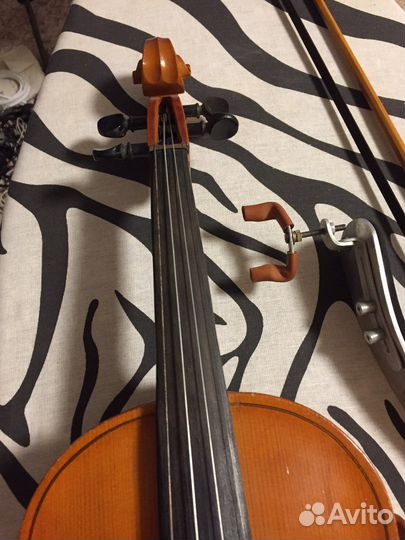 Скрипка 4/4.Бас гитараYamaha RBX374