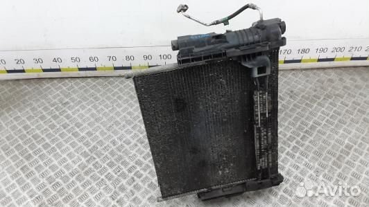 Радиатор кондиционера BMW X3 E83 (9NI27KB01)