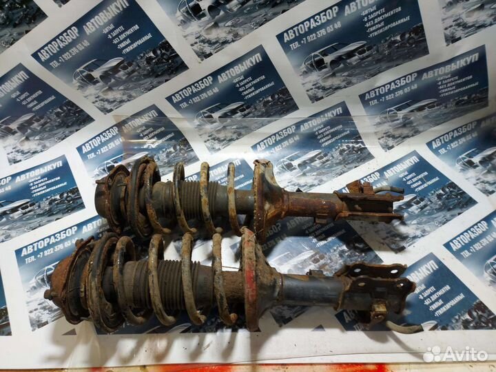 Стойки передние на hyundai accent