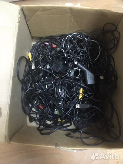 Много бу кабелей исправных и неисправных