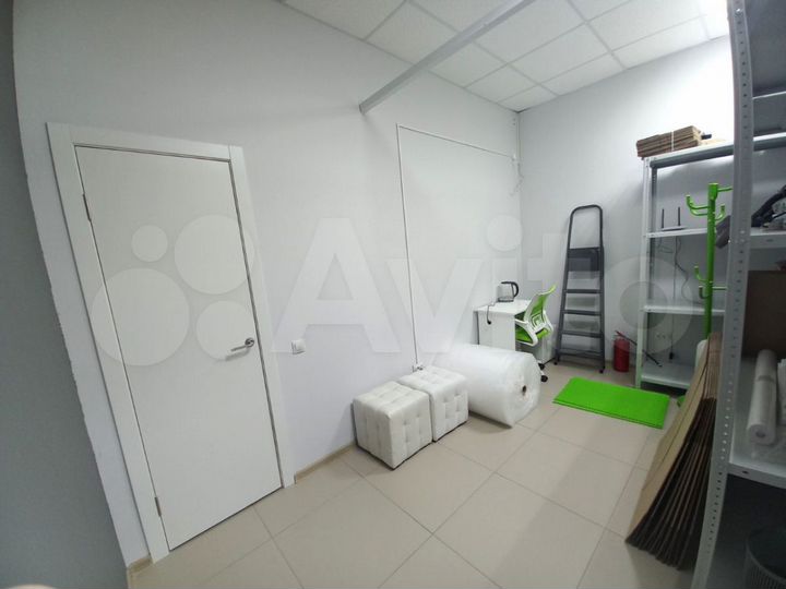 Помещение с отдельным входом, 41 м2